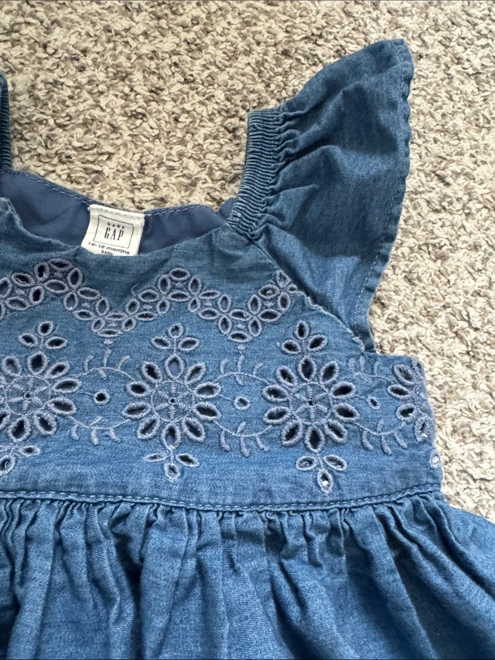 GAP chambray style
